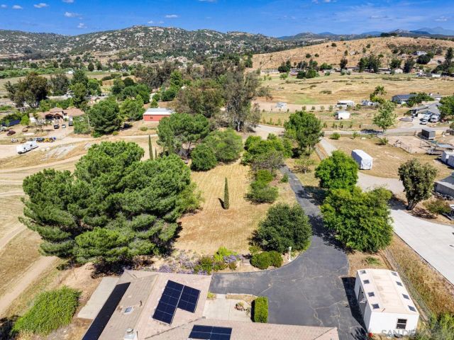 267 Via Taquita, Ramona, CA 92065
