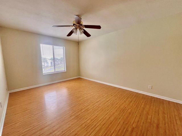 1111 Green Pine Boulevard C3, West Palm Beach, FL 33409