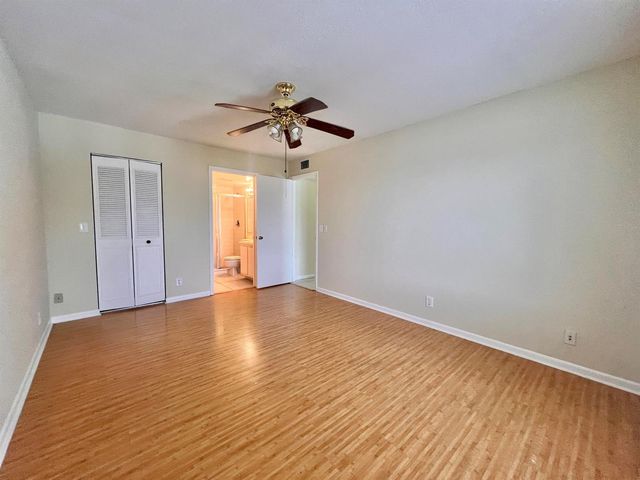 1111 Green Pine Boulevard C3, West Palm Beach, FL 33409