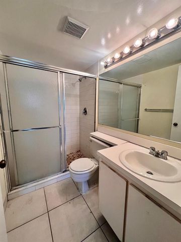 1111 Green Pine Boulevard C3, West Palm Beach, FL 33409