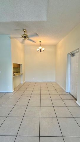 1111 Green Pine Boulevard C3, West Palm Beach, FL 33409