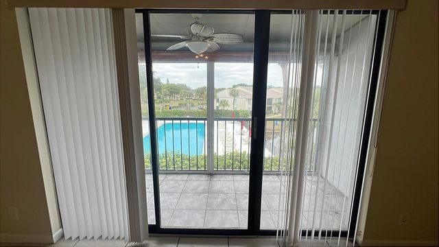 1111 Green Pine Boulevard C3, West Palm Beach, FL 33409