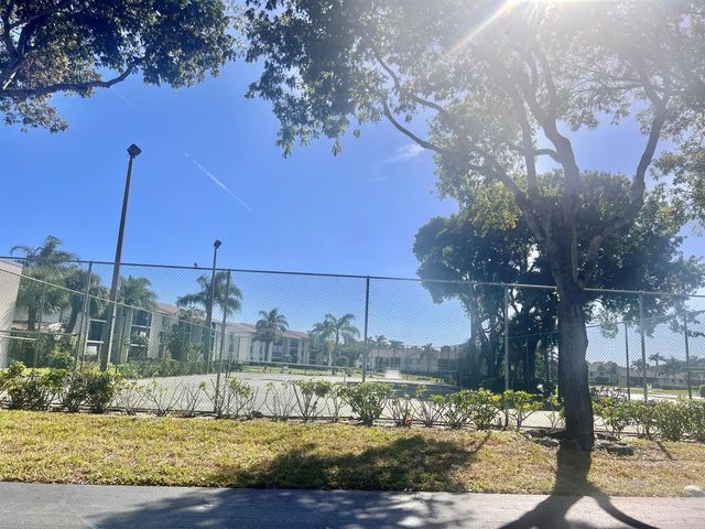 1111 Green Pine Boulevard C3, West Palm Beach, FL 33409