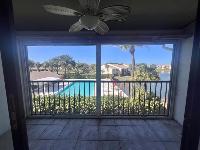 1111 Green Pine Boulevard C3, West Palm Beach, FL 33409
