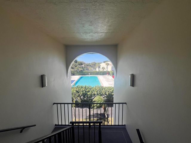 1111 Green Pine Boulevard C3, West Palm Beach, FL 33409