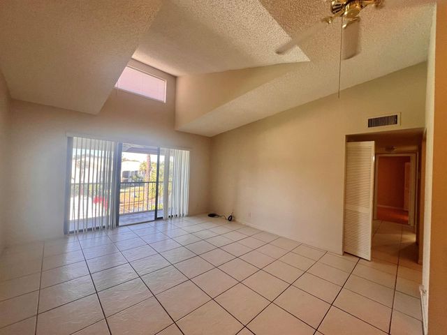 1111 Green Pine Boulevard C3, West Palm Beach, FL 33409