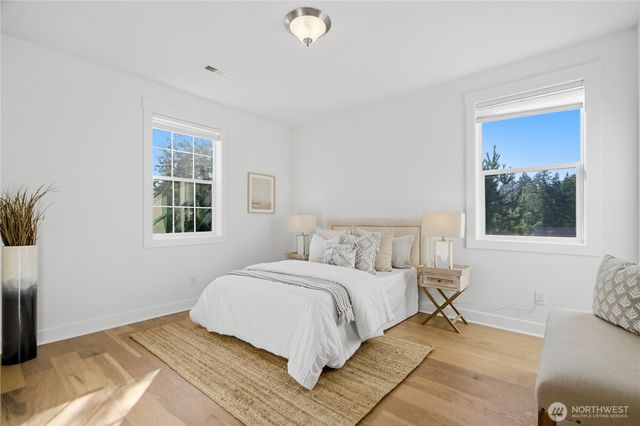 8402 121st Place SE, Newcastle, WA 98056