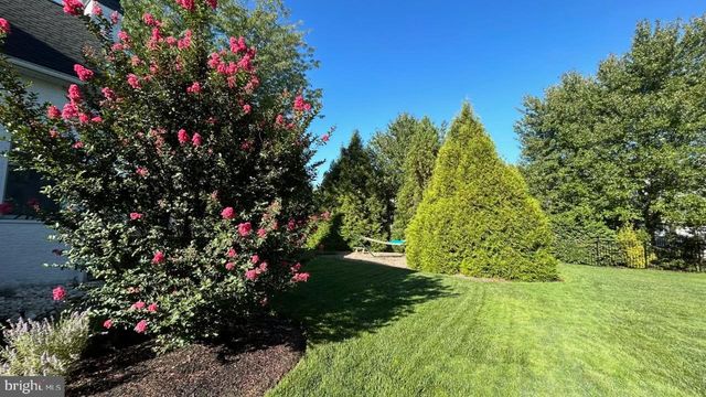 62 BROOKS RD, Moorestown, NJ 08057
