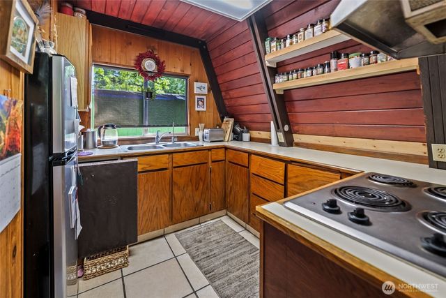 8011 175th Avenue SW, Longbranch, WA 98351