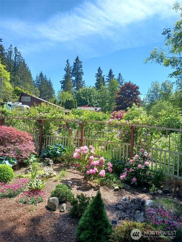 8011 175th Avenue SW, Longbranch, WA 98351