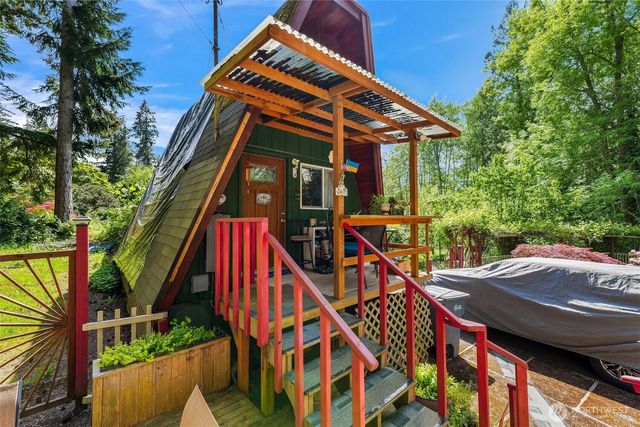 8011 175th Avenue SW, Longbranch, WA 98351