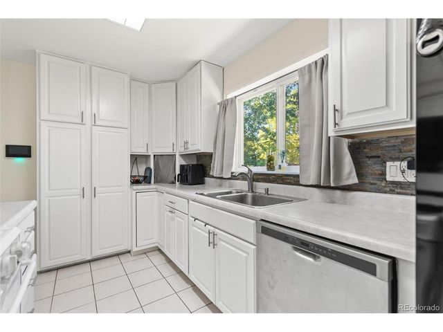 3397 W Tanforan Dr, Englewood, CO 80110