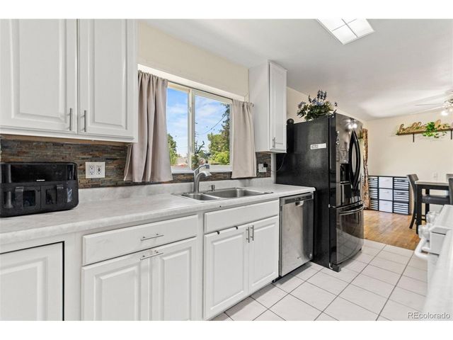 3397 W Tanforan Dr, Englewood, CO 80110
