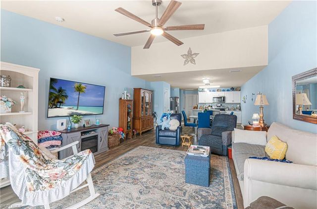 9158 Aegean CIR, Lehigh Acres, FL 33936
