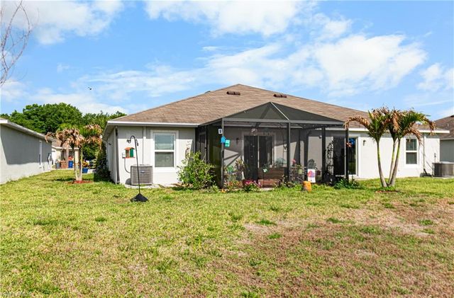 9158 Aegean CIR, Lehigh Acres, FL 33936