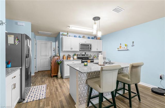 9158 Aegean CIR, Lehigh Acres, FL 33936