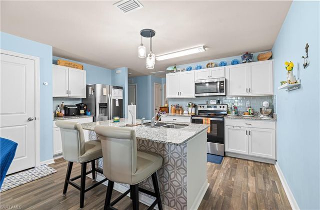 9158 Aegean CIR, Lehigh Acres, FL 33936