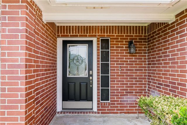 6825 Meadowbreeze Pkwy, Corpus Christi, TX 78414