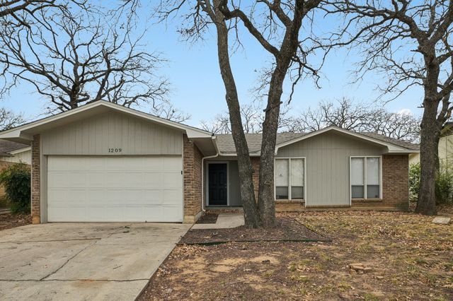 1209 Pin Oak, Denton, TX 76209