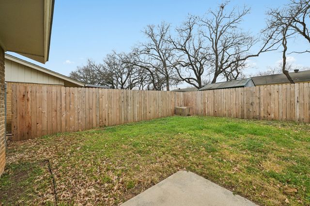1209 Pin Oak, Denton, TX 76209