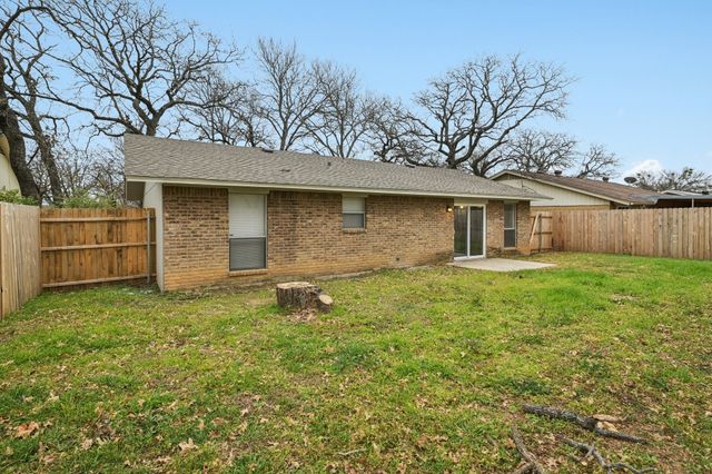 1209 Pin Oak, Denton, TX 76209