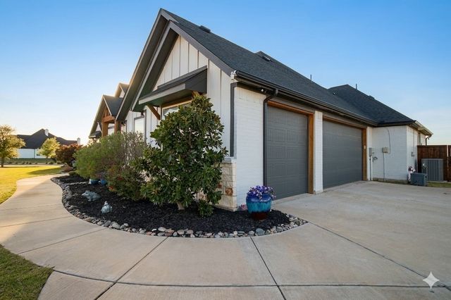 820 Dove Meadow Trail, Waxahachie, TX 75167