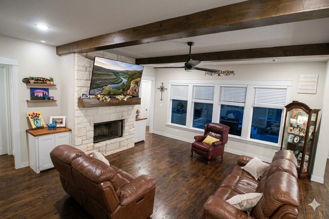 820 Dove Meadow Trail, Waxahachie, TX 75167