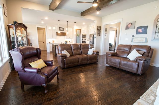 820 Dove Meadow Trail, Waxahachie, TX 75167