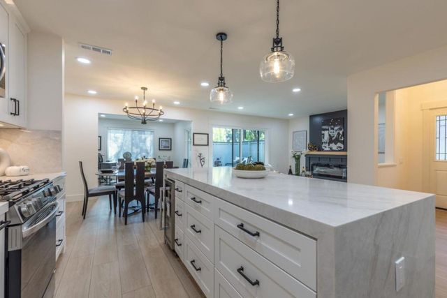 1201 Running springs Road 4, Walnut Creek, CA 94595
