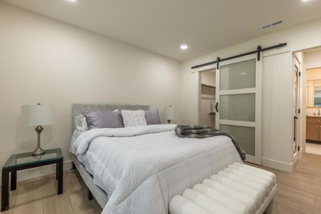 1201 Running springs Road 4, Walnut Creek, CA 94595