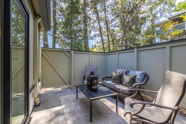 1201 Running springs Road 4, Walnut Creek, CA 94595