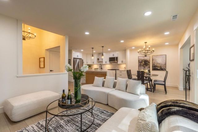 1201 Running springs Road 4, Walnut Creek, CA 94595
