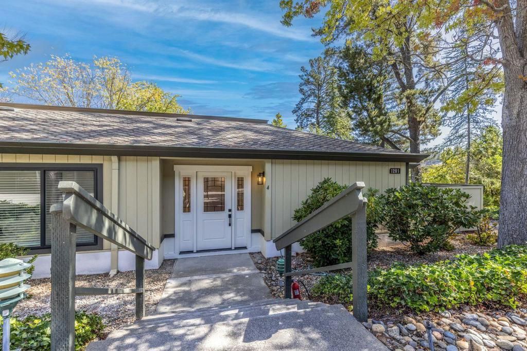 1201 Running springs Road 4, Walnut Creek, CA 94595