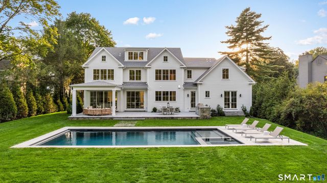 24 Oak Grove Place, New Canaan, CT 06840