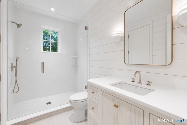24 Oak Grove Place, New Canaan, CT 06840