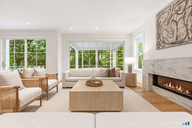 24 Oak Grove Place, New Canaan, CT 06840