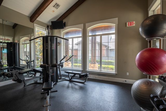 1800 Fuller Wiser Road, Euless, TX 76039