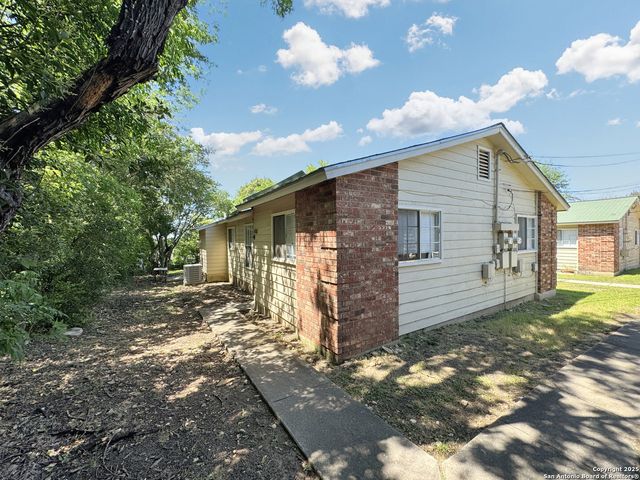 844 E Sunshine Dr Apt 401, San Antonio, TX 78228