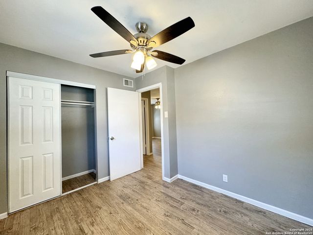 844 E Sunshine Dr Apt 401, San Antonio, TX 78228