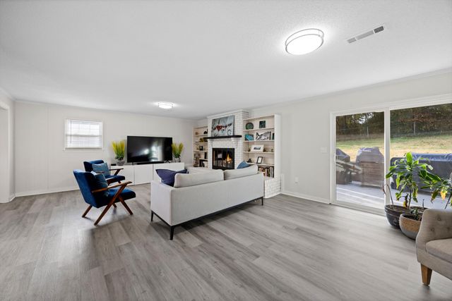 6502 Pine Manor Drive, Chattanooga, TN 37421