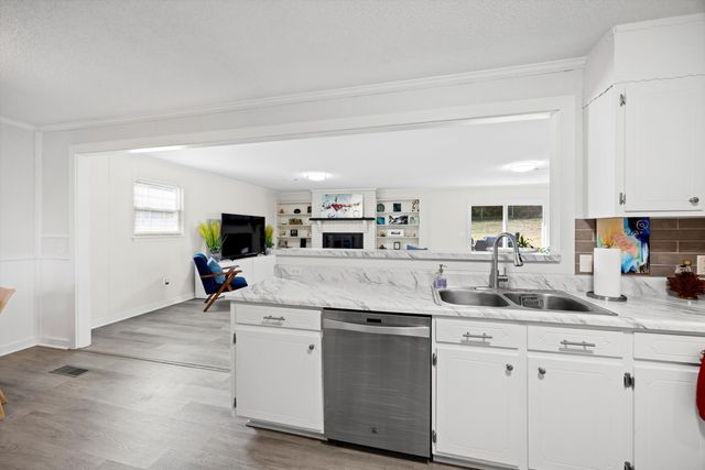 6502 Pine Manor Drive, Chattanooga, TN 37421