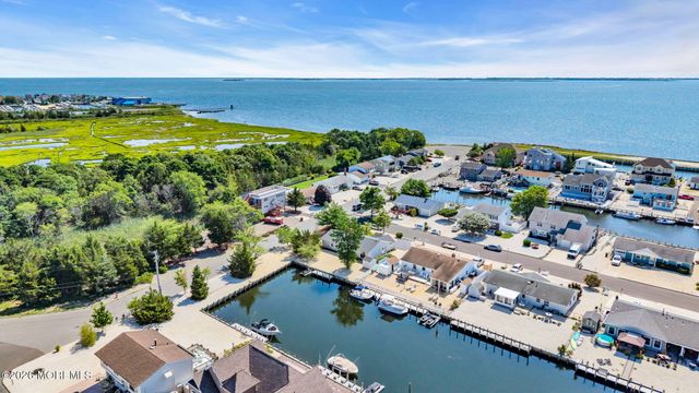 121 Stillwater Road, Barnegat, NJ 08005