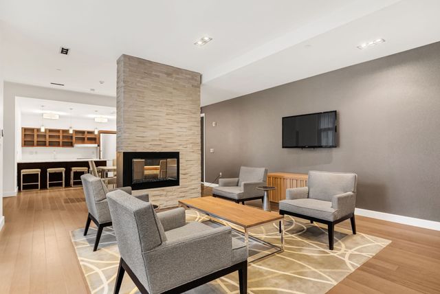 43 Westland Ave 510, Boston, MA 02115