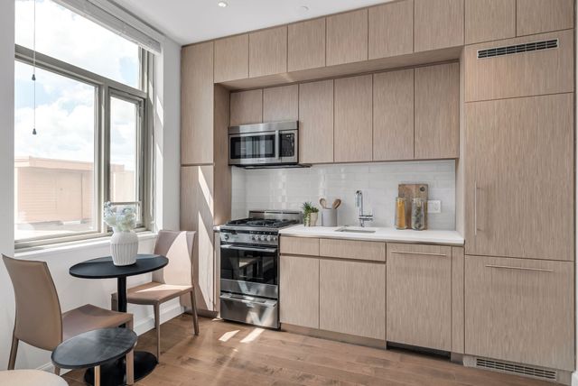 43 Westland Ave 510, Boston, MA 02115