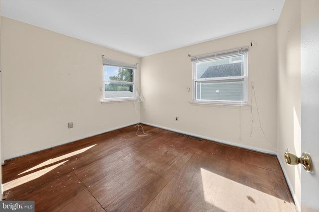 3 DUNNING CT, New Castle, DE 19720