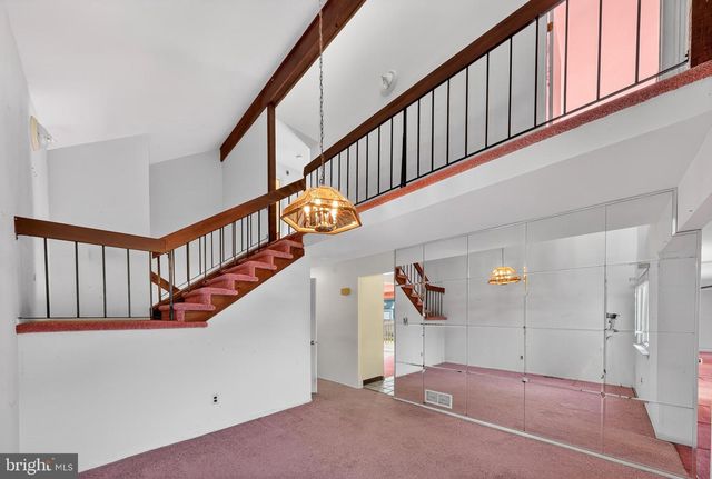 3 DUNNING CT, New Castle, DE 19720