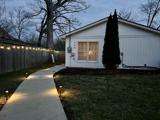 240 Fredonia Rd, Manchester, TN 37355