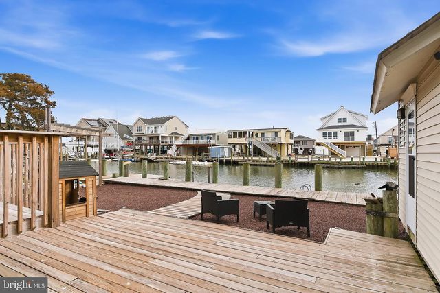 81 DOLPHIN ROAD, Tuckerton, NJ 08087