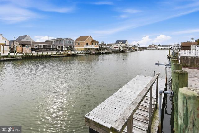 81 DOLPHIN ROAD, Tuckerton, NJ 08087