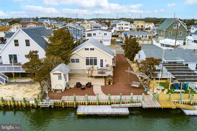 81 DOLPHIN ROAD, Tuckerton, NJ 08087